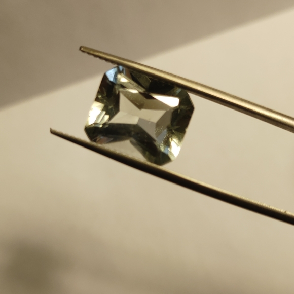 Faceted Blue Aquamarine Gemstone #121 - Picture 3 of 4